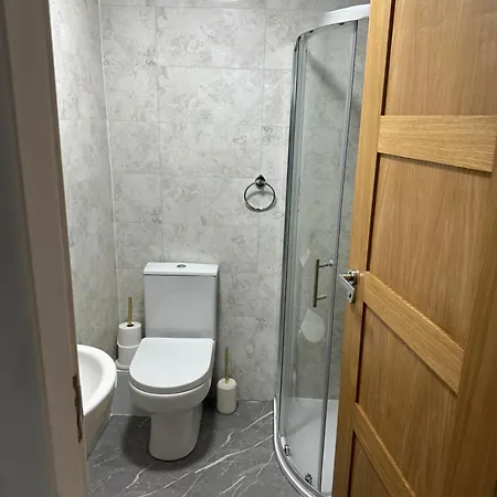 Modern Centre 1 Bed F4-ng Apartment Bradford (West Yorkshire)
