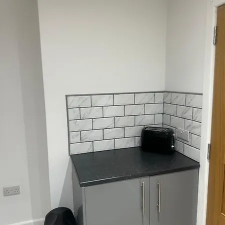 Modern Centre 1 Bed F4-ng * Bradford (West Yorkshire)